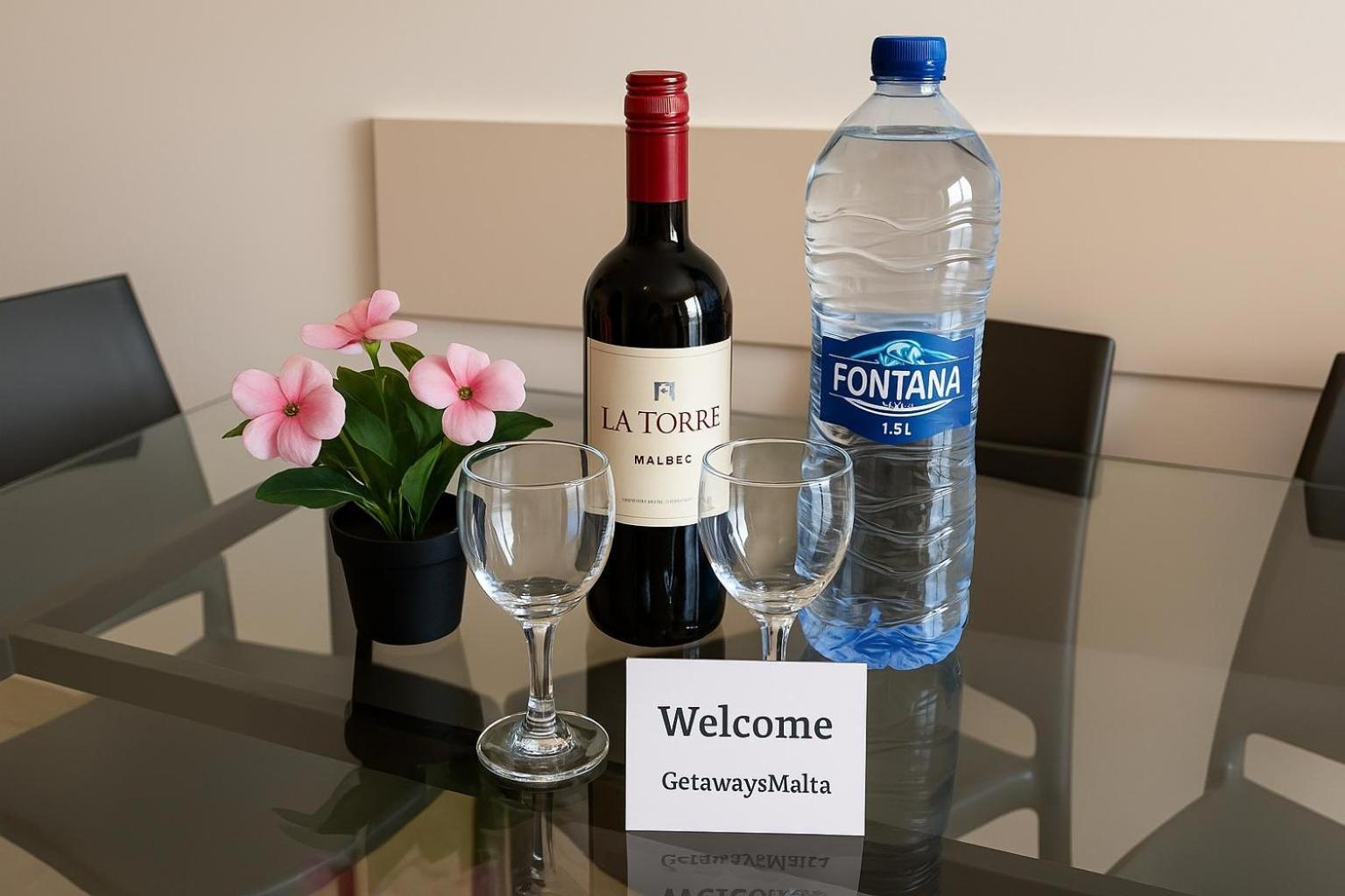 Seashells 2 Bedroom Apartment With Sunny Terrace With Stunning Sea Views - By Getawaysmalta St. Paul's Bay Luaran gambar