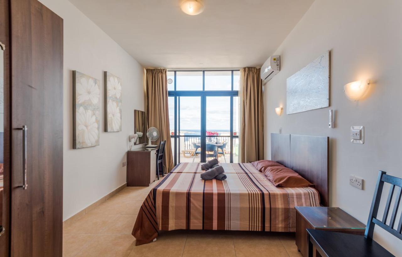 Seashells 2 Bedroom Apartment With Sunny Terrace With Stunning Sea Views - By Getawaysmalta St. Paul's Bay Luaran gambar