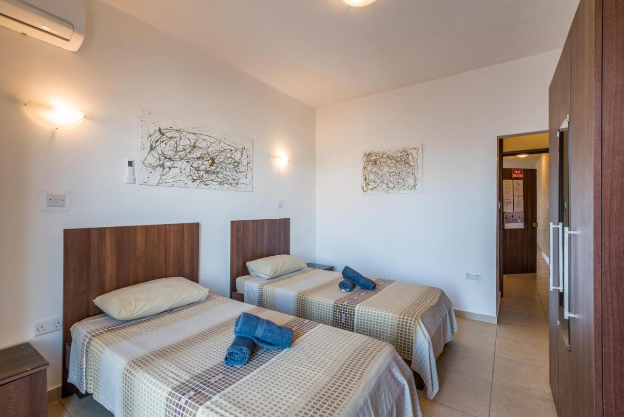 Seashells 2 Bedroom Apartment With Sunny Terrace With Stunning Sea Views - By Getawaysmalta St. Paul's Bay Luaran gambar