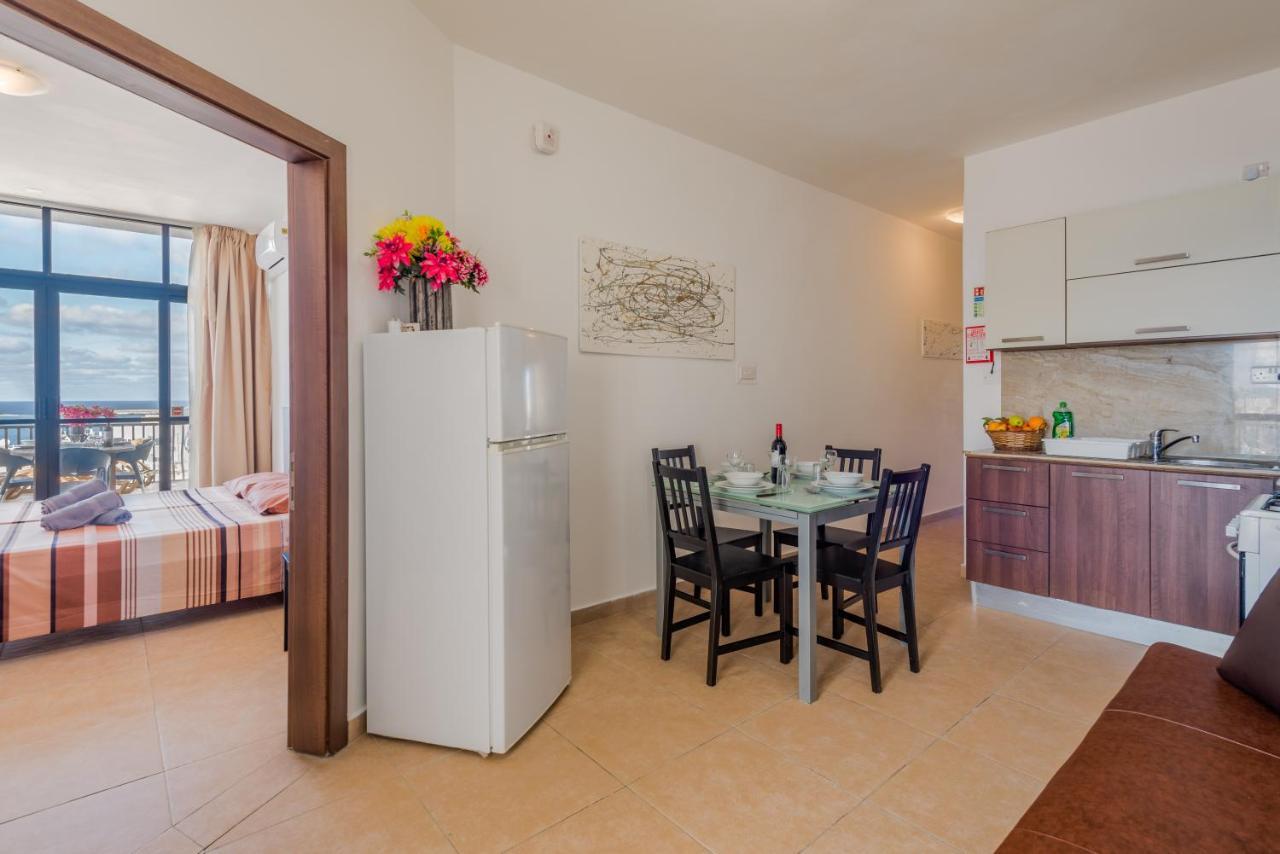 Seashells 2 Bedroom Apartment With Sunny Terrace With Stunning Sea Views - By Getawaysmalta St. Paul's Bay Luaran gambar